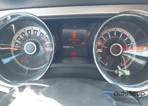 2013 Ford Mustang Gt Premium z USA, uszkodzony, nr VIN 1ZVBP8CF7D5284378